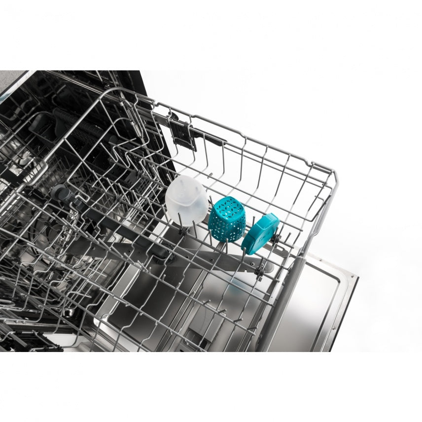 Trudeau Fuel Fruit Container