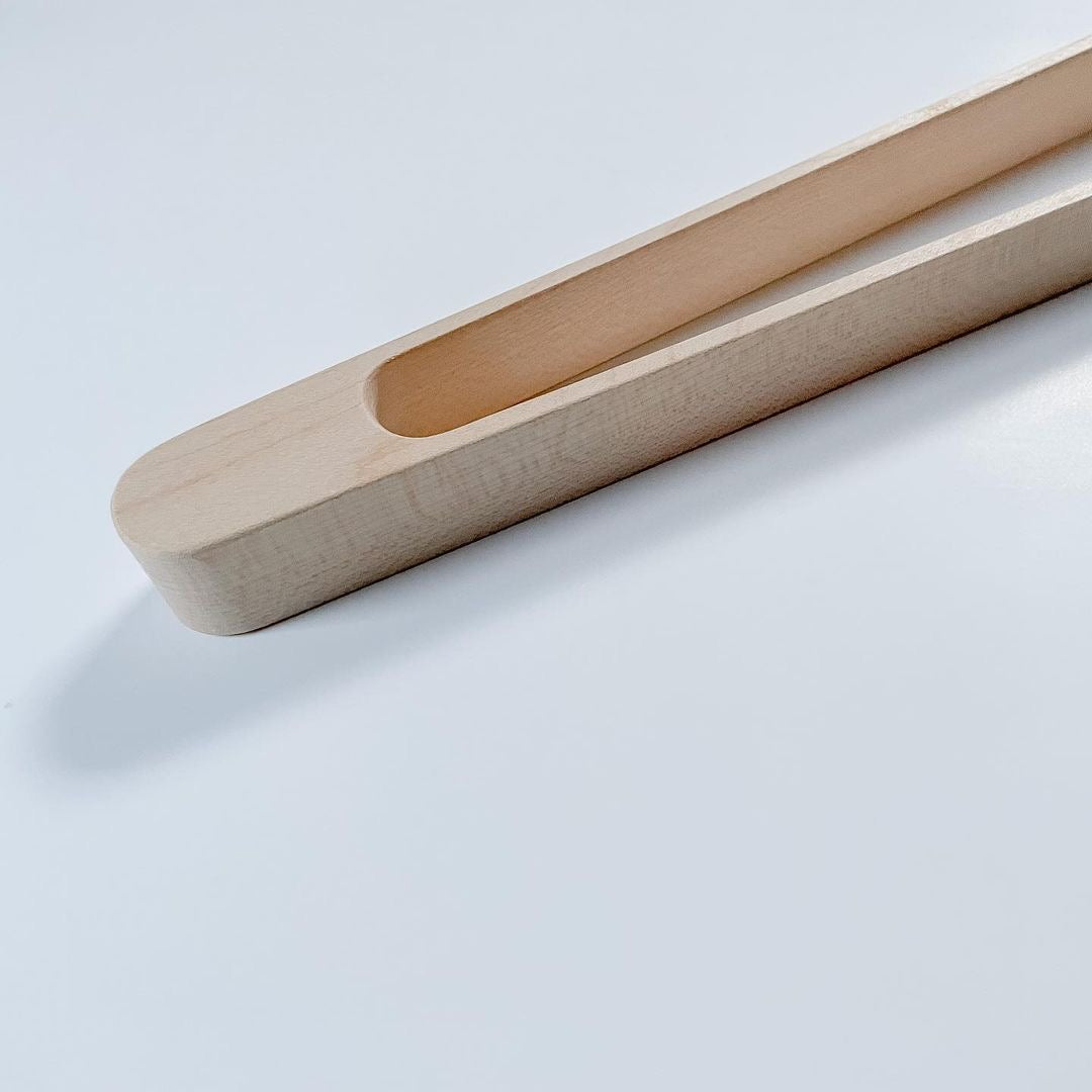 LivCan Handmade Maple Tongs