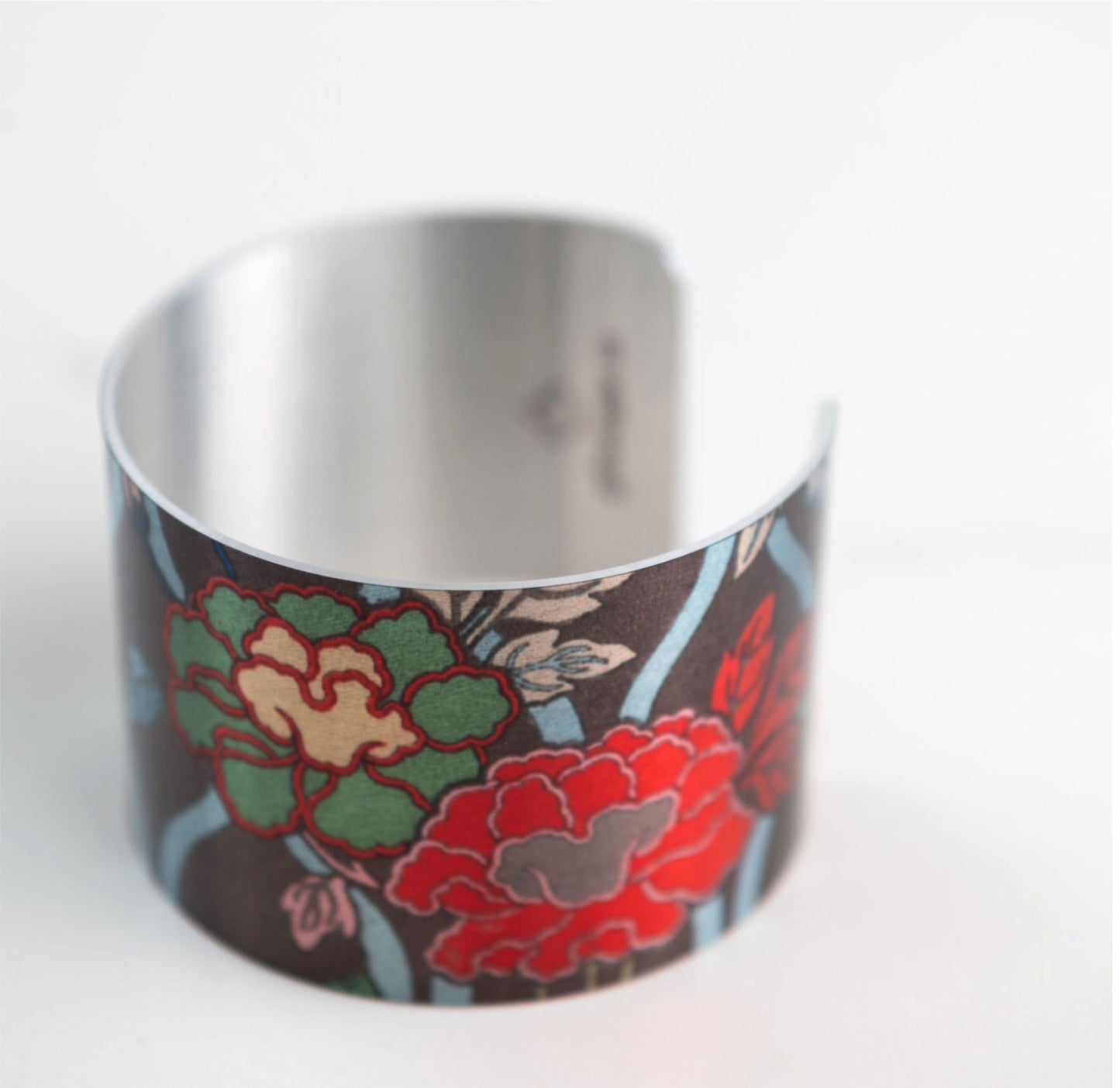 Giftologie Recycled Aluminum Statement Cuff