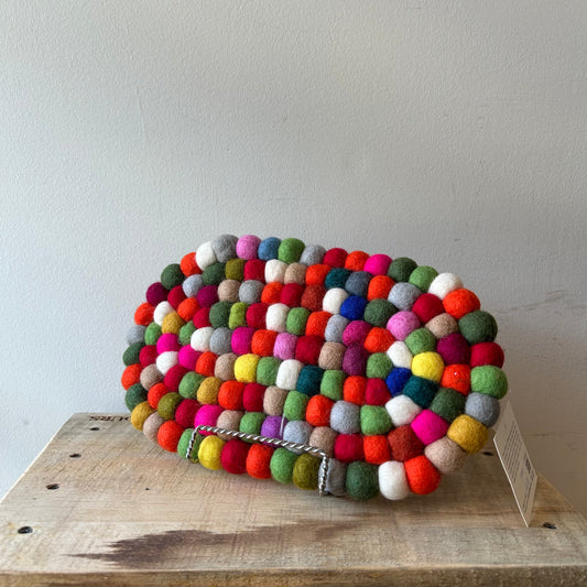 Hamro Felt Multi Ball Oval Trivet